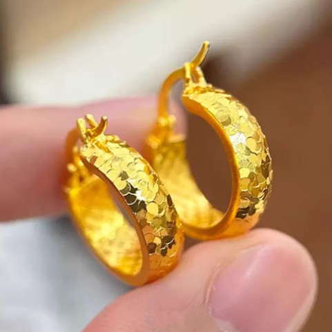 653761513-1