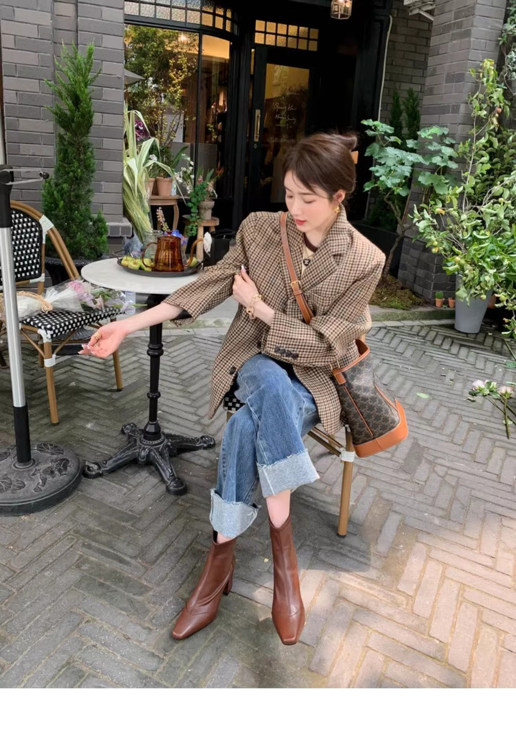 Women’s Off-White Elastic High-Heeled Boots