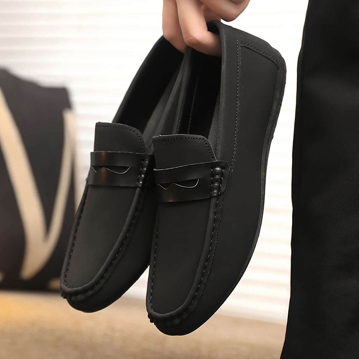 Men’s Solid Color Penny Loafers