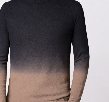 Gradient-Colored Slim-Fitting Thickened Men’s Pullover Sweater
